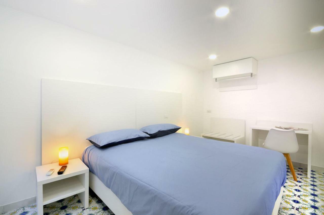 Hotel Casa Teresella à Naples Extérieur photo