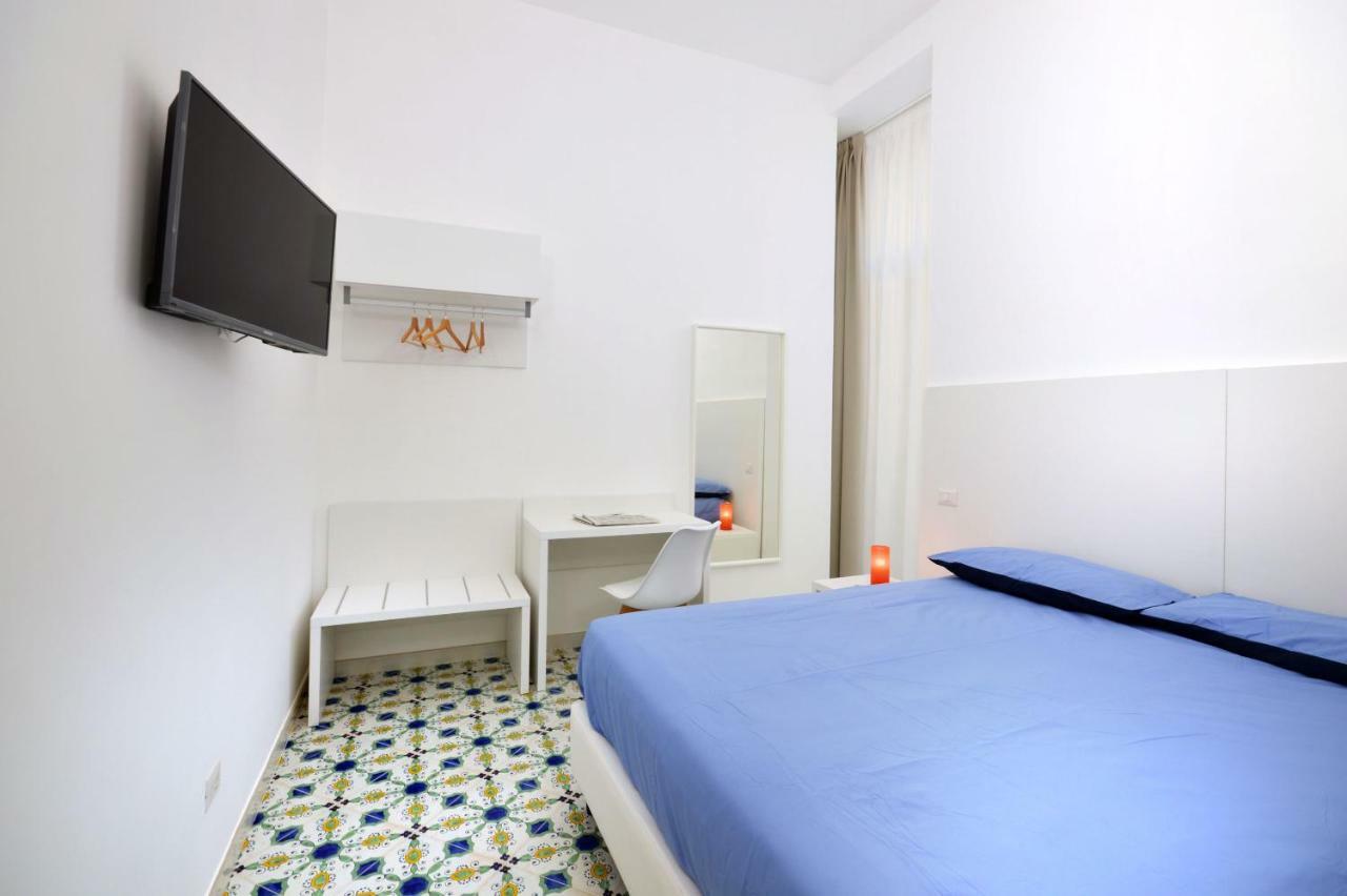 Hotel Casa Teresella à Naples Extérieur photo