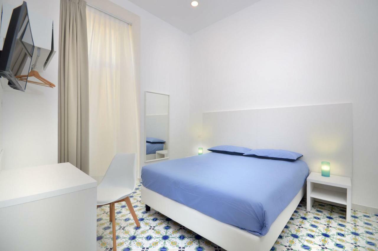 Hotel Casa Teresella à Naples Extérieur photo
